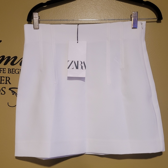 Zara Dresses & Skirts - Zara White Mini Pencil Skirt
